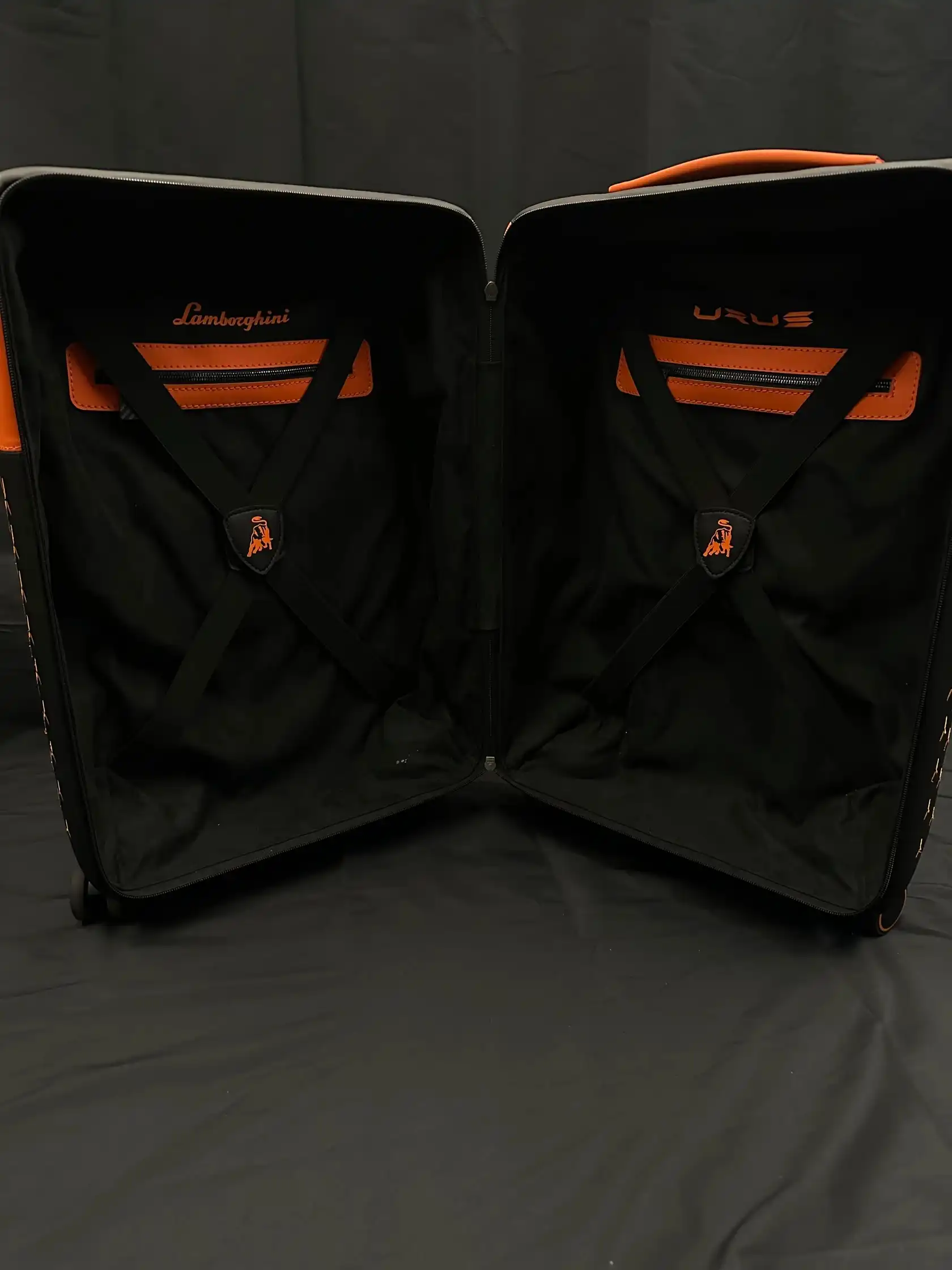 Lamborghini Travel Open Car Bag Andromeda Crown