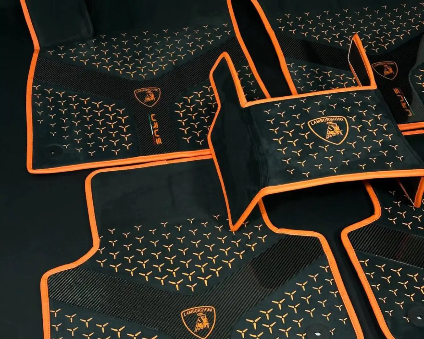 Set Of Lamborghini Urus Floor Mats Andromeda Crown