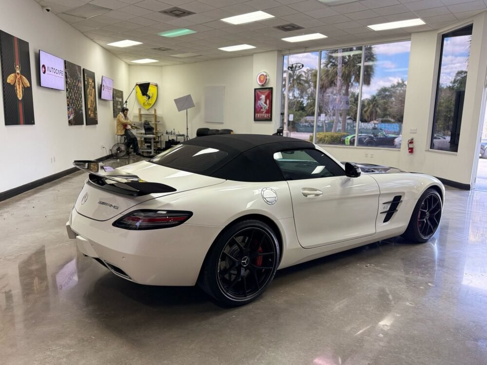 2015 Mercedes-Benz SLS AMG GT 2dr Roadster SLS AMG GT Final Edition23
