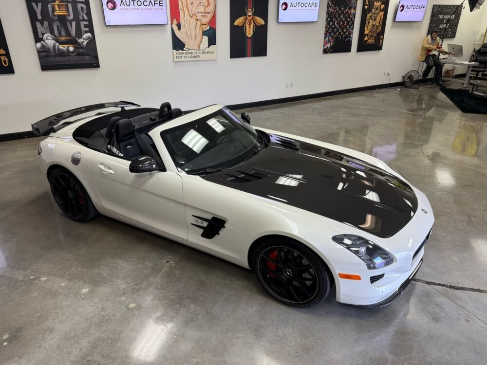 2015 Mercedes-Benz SLS AMG GT 2dr Roadster SLS AMG GT Final Edition23
